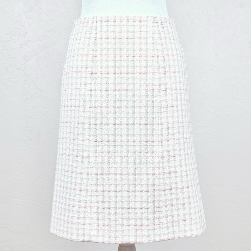 Chanel 04C 2004 Cruise Resort Ivory Fantasy Tweed B2364 Skirt Size 36 FR 4 US - Picture 1 of 16